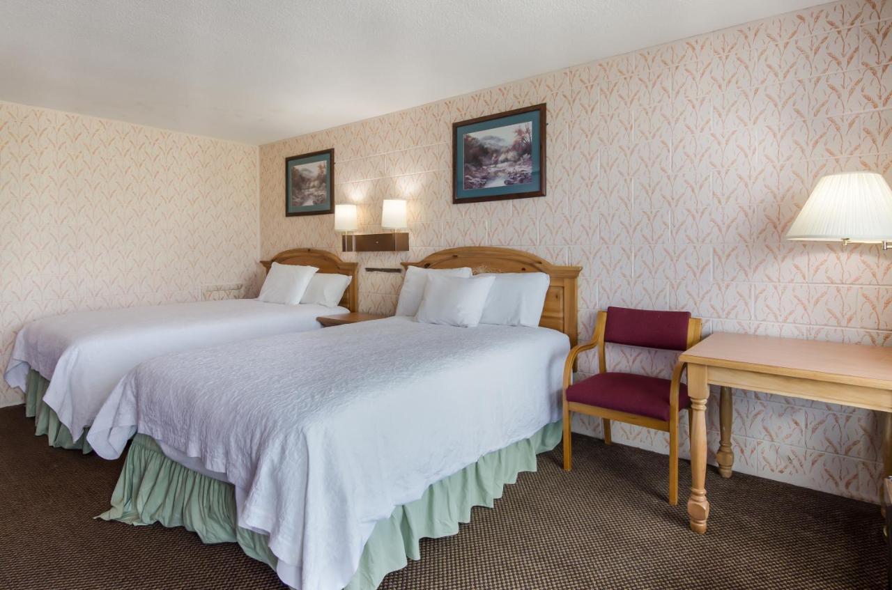 Americas Best Value Inn Вайтвілл Екстер'єр фото